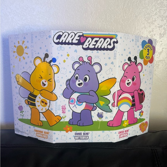40th Anniversary Care Bears Funshine Share & Cheer - Picture 2 of 2